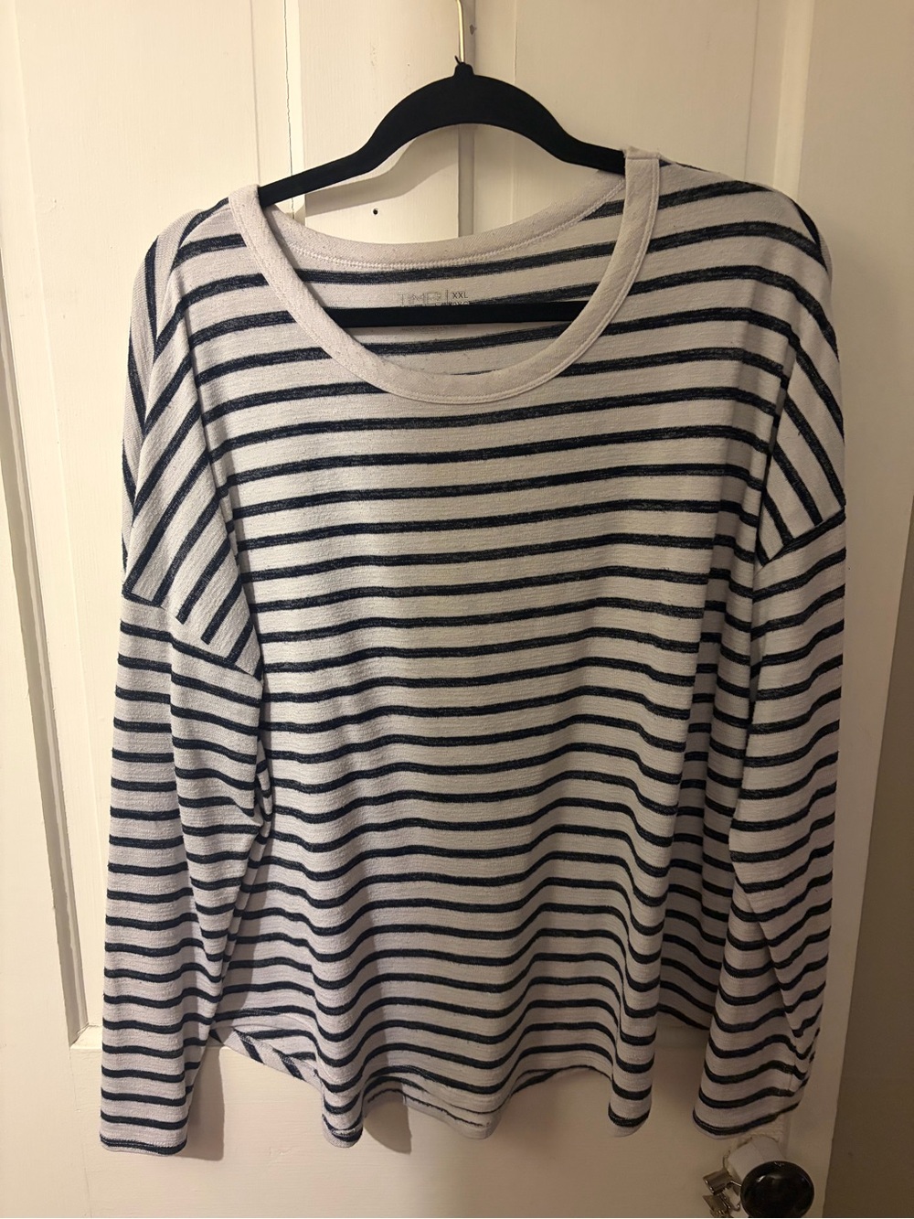 Striped Long-Sleeve Crewneck Sweater - White & Navy